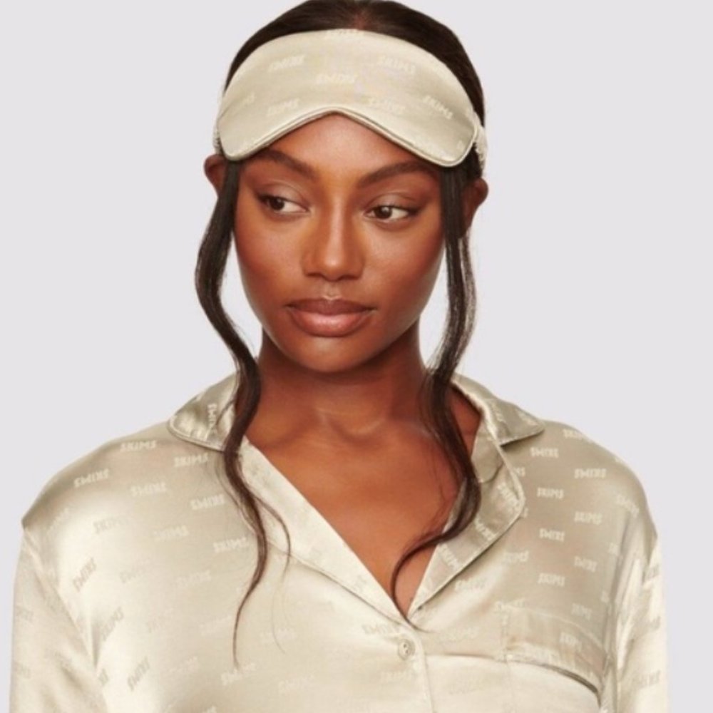 019. NWT SKIMS Jacquard Sleeping Masks (2) Bundle Retails: $56